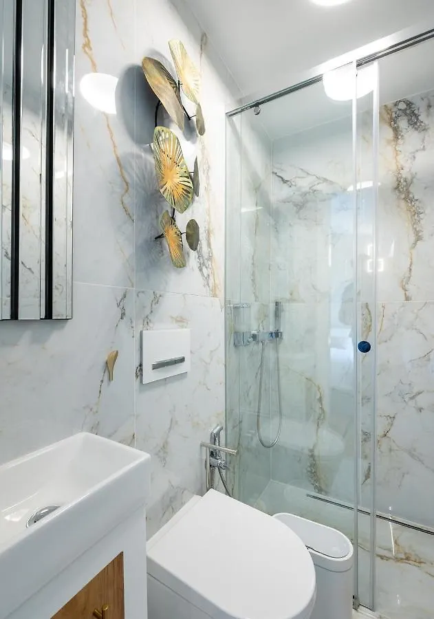 Medusa Luxury Marina Виламура